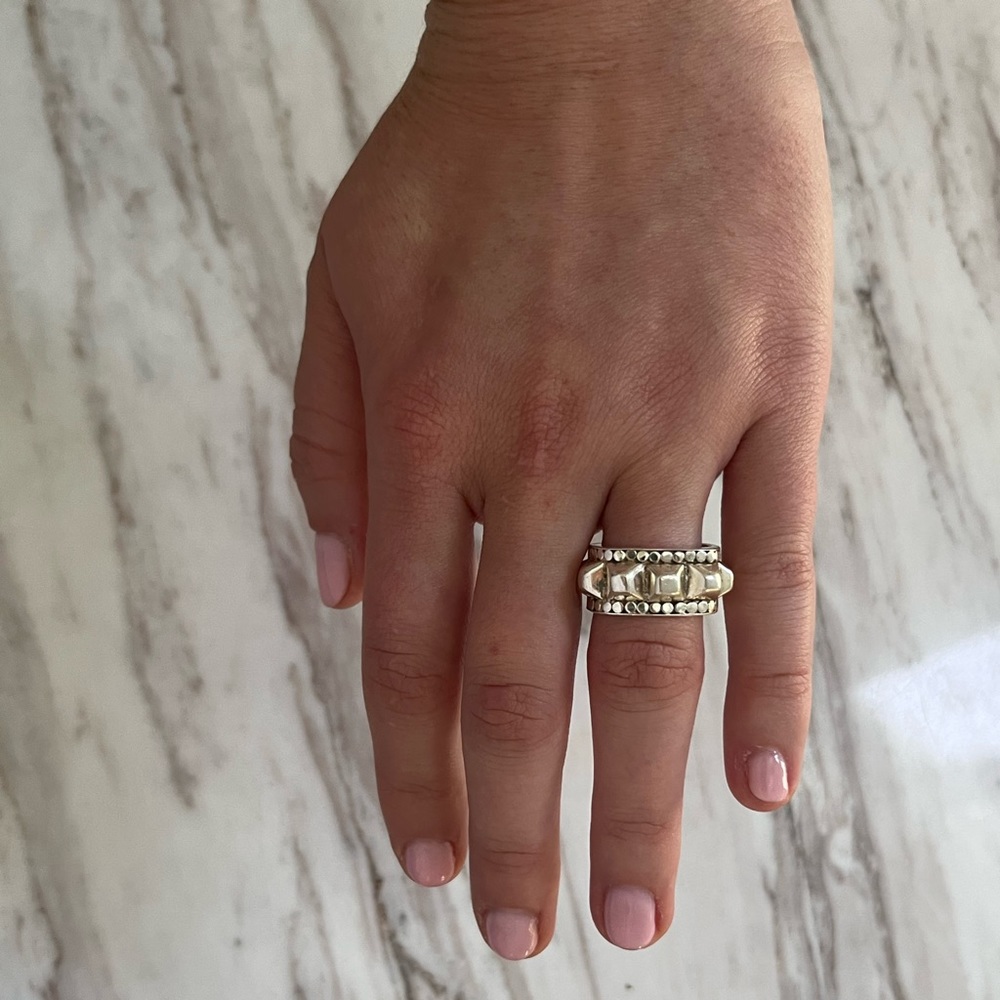 Anna Beck sterling silver ring